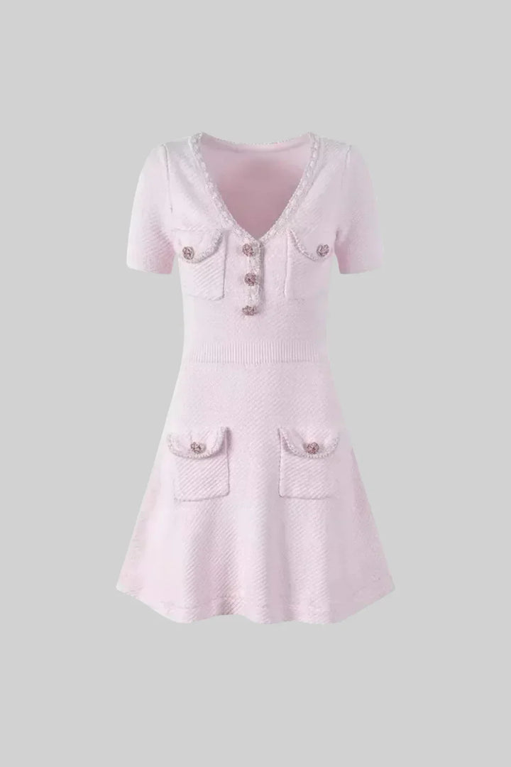 Vestido Trico com Acabamento em Pedraria e Modelagem Evasê
