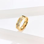 Anel Cravejado em Microzircônias Diamond Lux Banhado a Ouro 14K