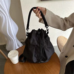Bolsa Feminina de Nylon Bruna