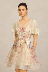 Vestido A-Line Lavanda com Estampa Floral Wisteria e Cintura Marcada