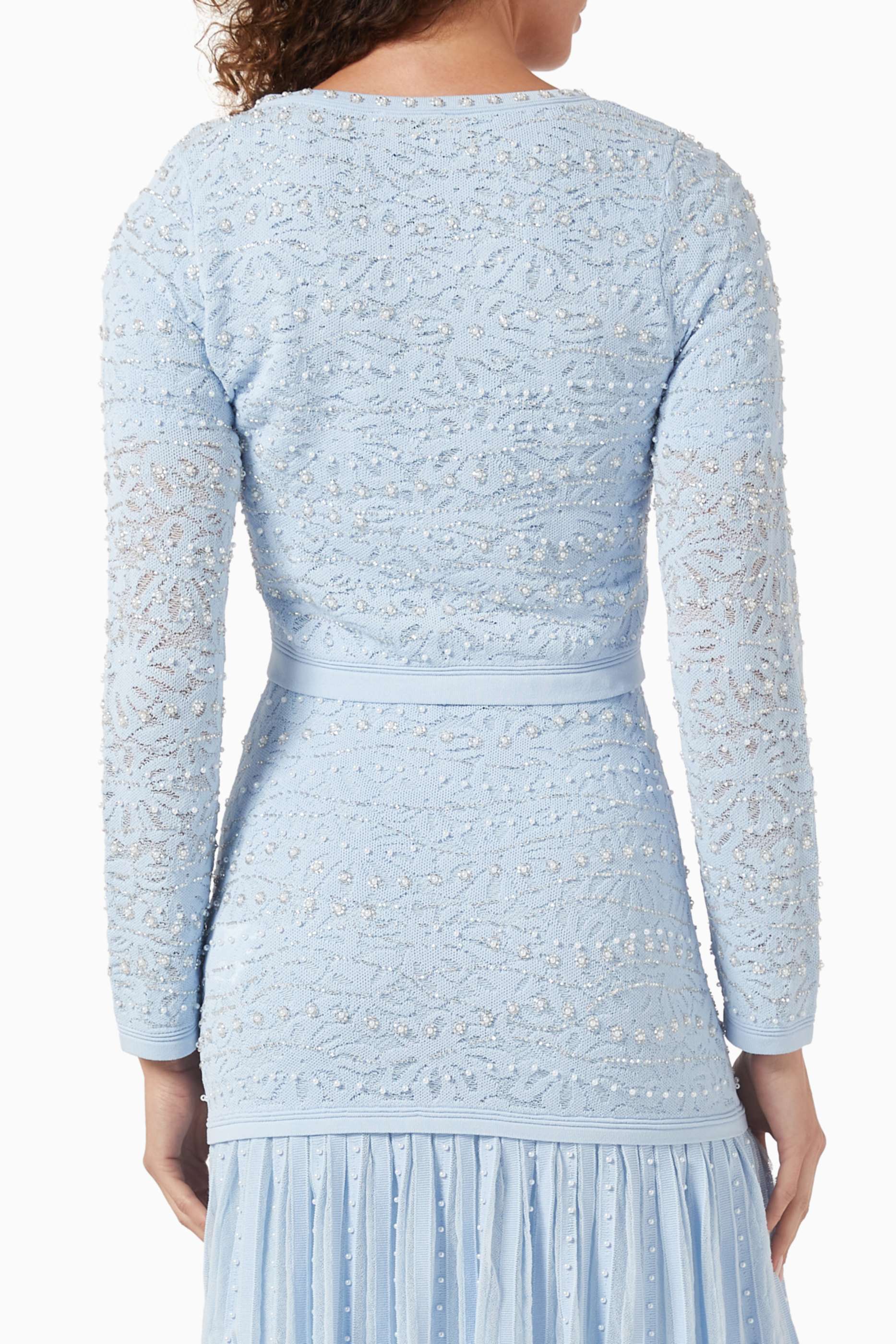 Vestido e Casaco Cardigan Bordado Luxo Azul Serenity – Elegância e Sofisticação em Cada Detalhe