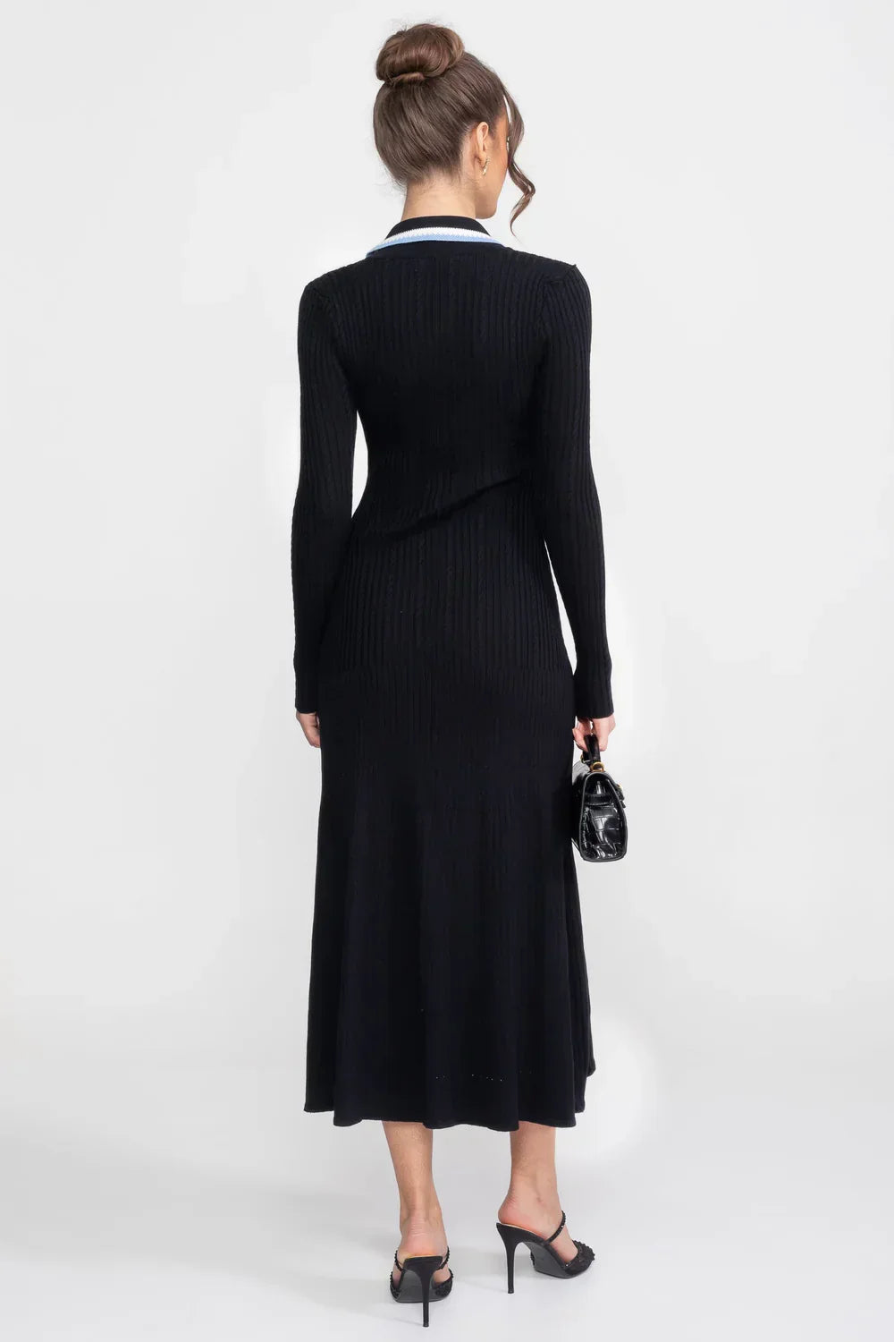 Vestido Longo em Tricô Canelado com Gola Polo e Mangas Alinhadas