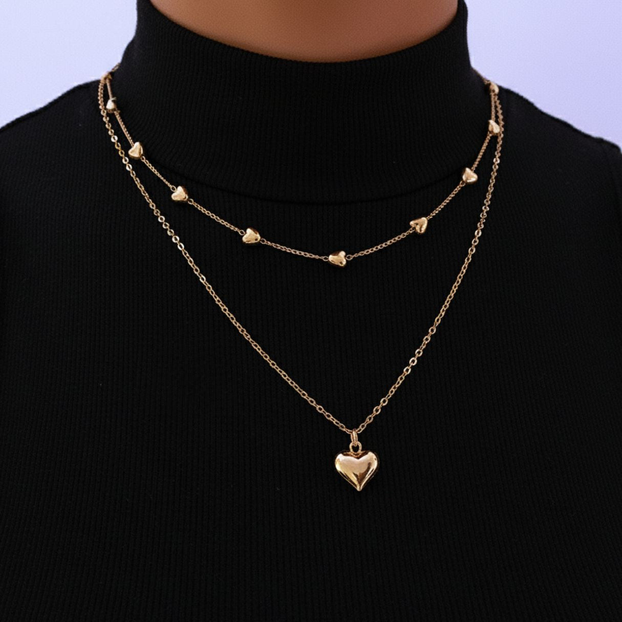 Colar Duas Camadas com Pingentes Coração Duo Heart Banhado a Ouro 18K