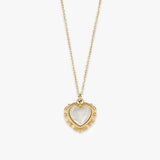 Colar com Pingente Coração e Madrepérola Shell Love Banhado a Ouro 18K
