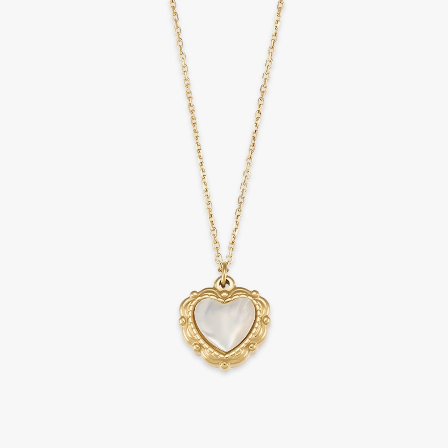 Colar com Pingente Coração e Madrepérola Shell Love Banhado a Ouro 18K