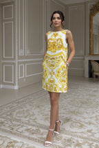 Vestido Silhueta com costas em evidência Estampa Dolce - Elegante