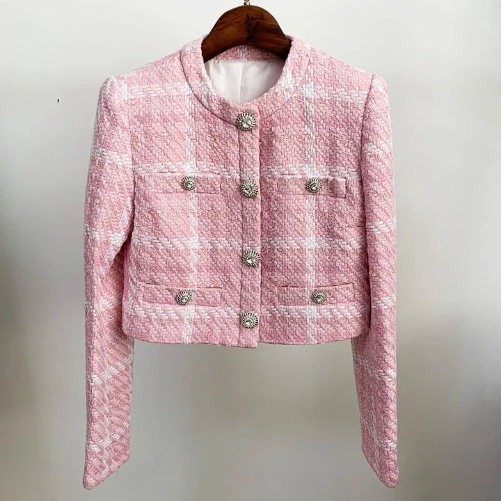 Blazer Curto de Tweed Rosa: Elegância em Tons Pastéis e Acabamento de Luxo