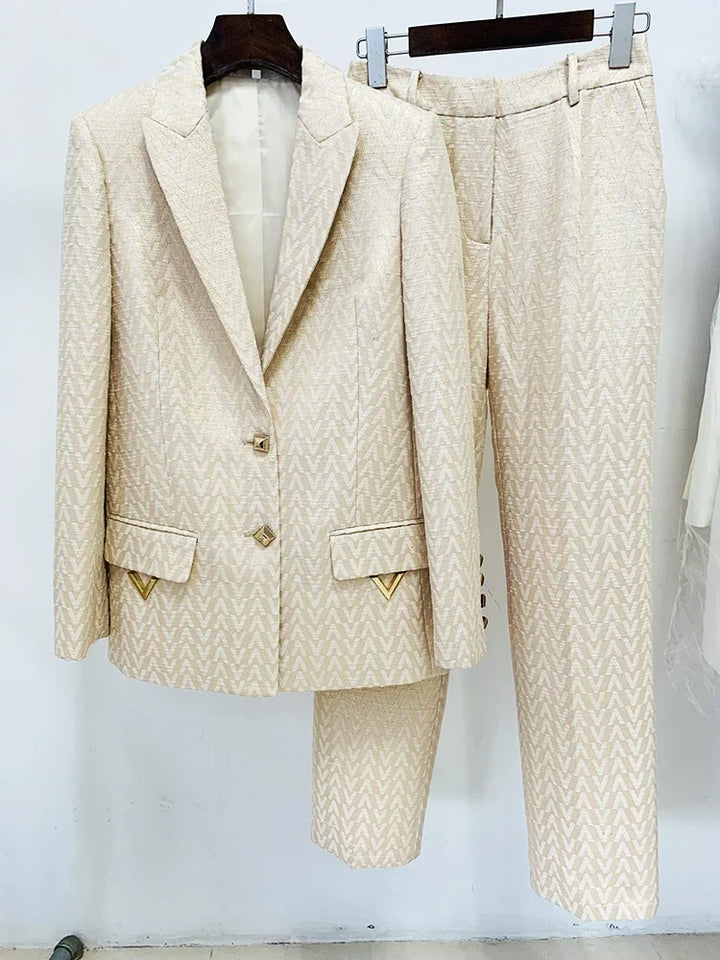 Conjunto de Luxo: Blazer e Calça em Jacquard com Monograma Exclusivo