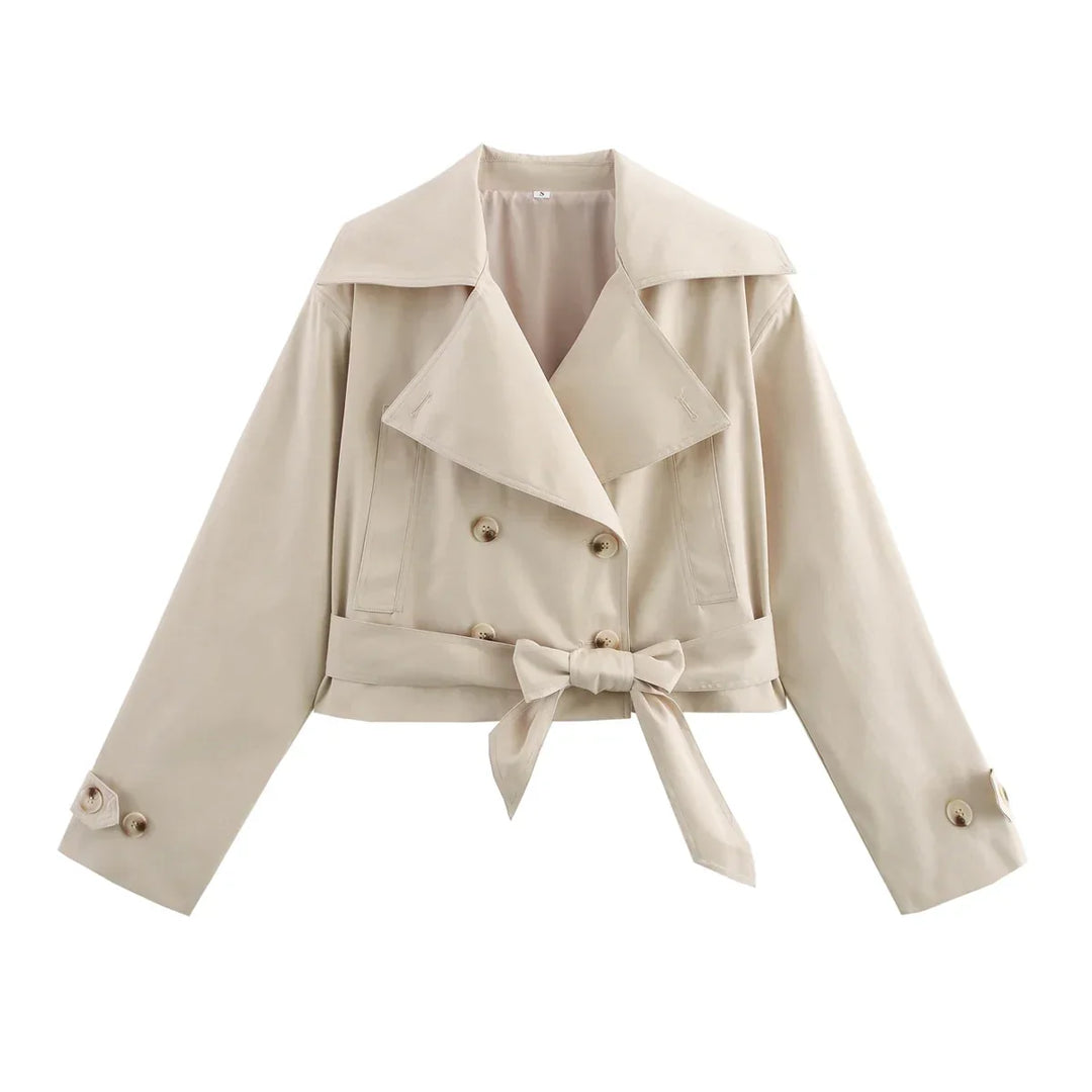 Casaco Escultural Estilo Trench Coat com Abotoamento Cruzado e Cinto