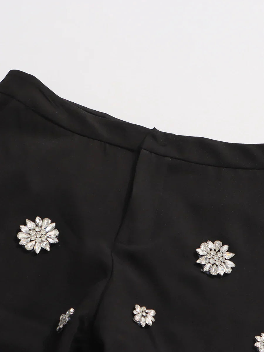 Conjunto de Alfaiataria Escultural com Blazer e Calça com Cristais