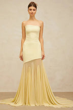 Vestido Maxi Escultural Amarelo com Estrutura de Corpete e Saia Fluida