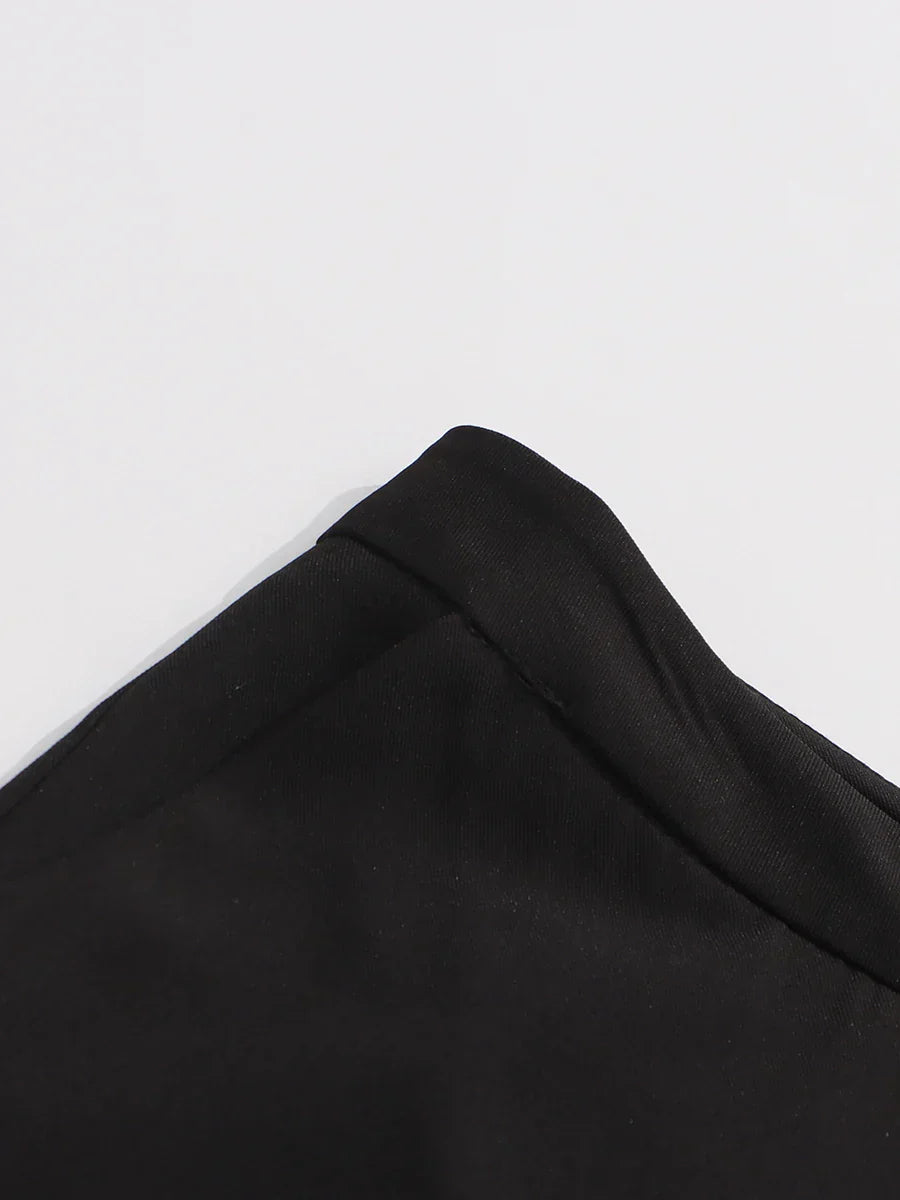 Conjunto de Alfaiataria Escultural com Blazer e Calça com Cristais