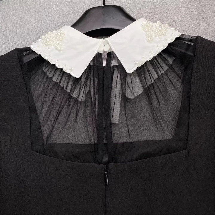 Vestido Longo Bordado e Gola Elegante