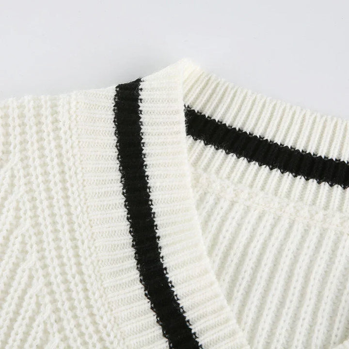 Suéter CHCH Feminino Elegance — Tricot Refinado com Design Atemporal para Looks Sofisticados