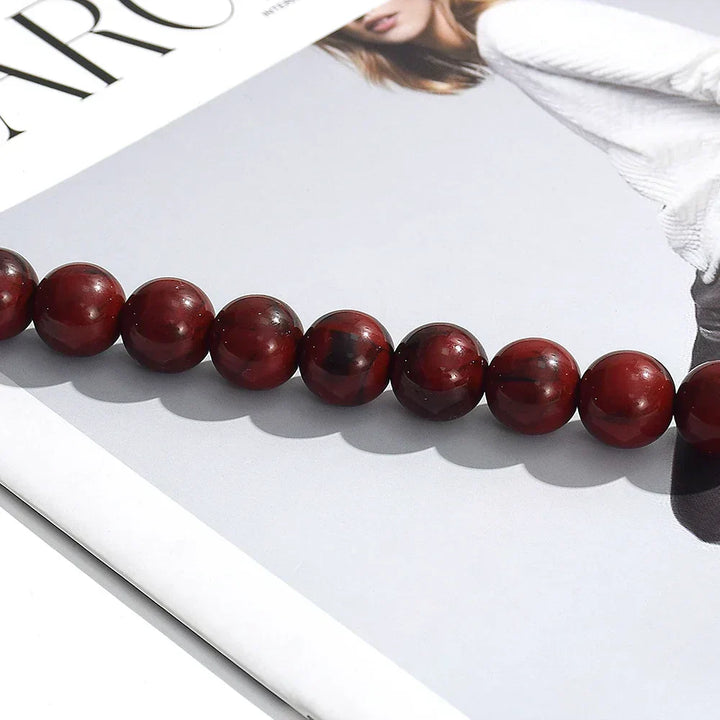 Colar Choker Flor Grande – Contas de Resina Douradas | Acessório Marcante