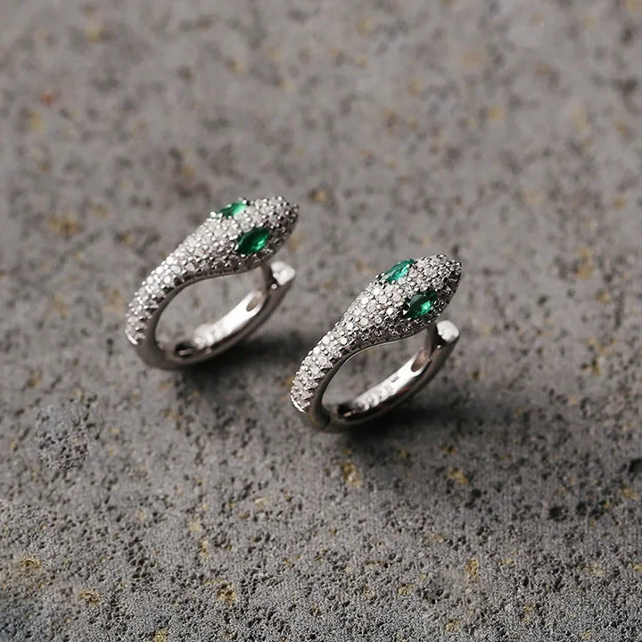 Brincos 925 Prata – Olhos de Serpente Verde, Luxo Leve e Elegante, Versáteis