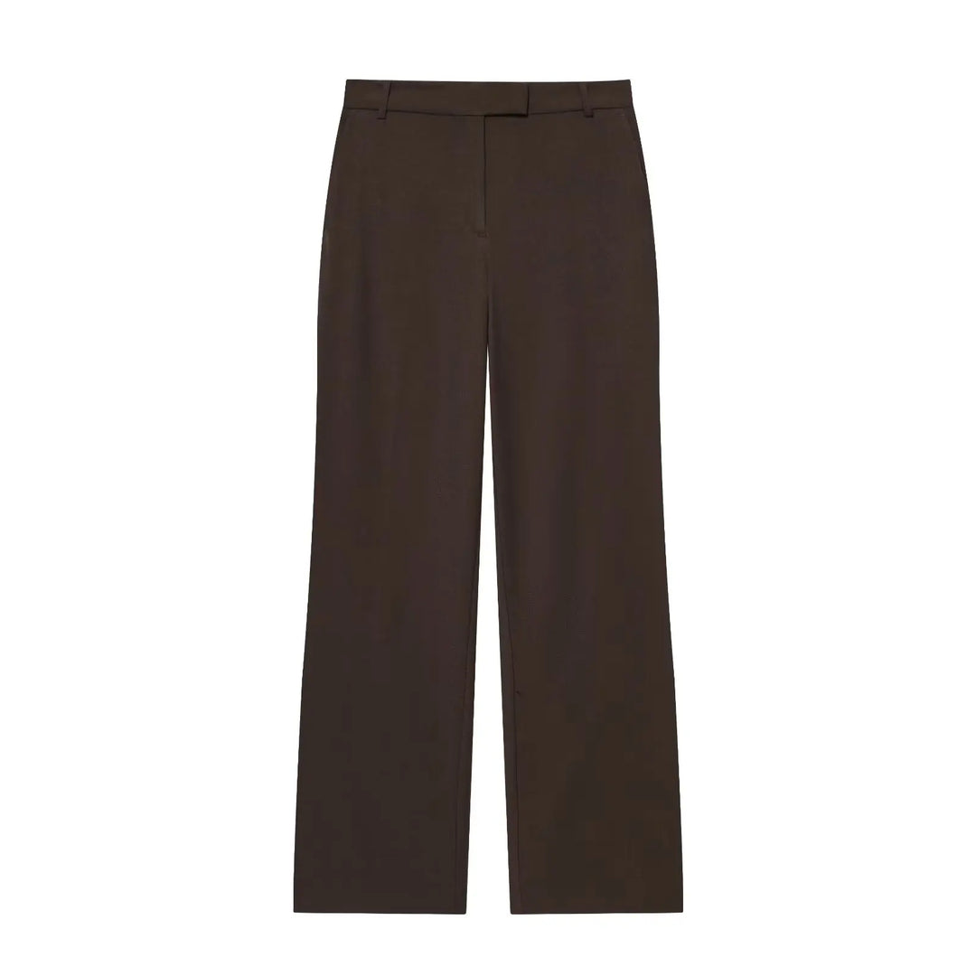 Conjunto Contemporâneo Sem Mangas com Cinto e Calça de Alfaiataria