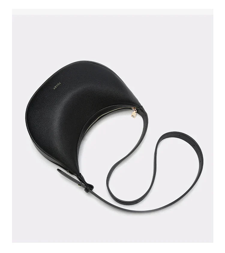 Bolsa  – Modelo Meia-Lua, Estilo Crossbody, Elegante