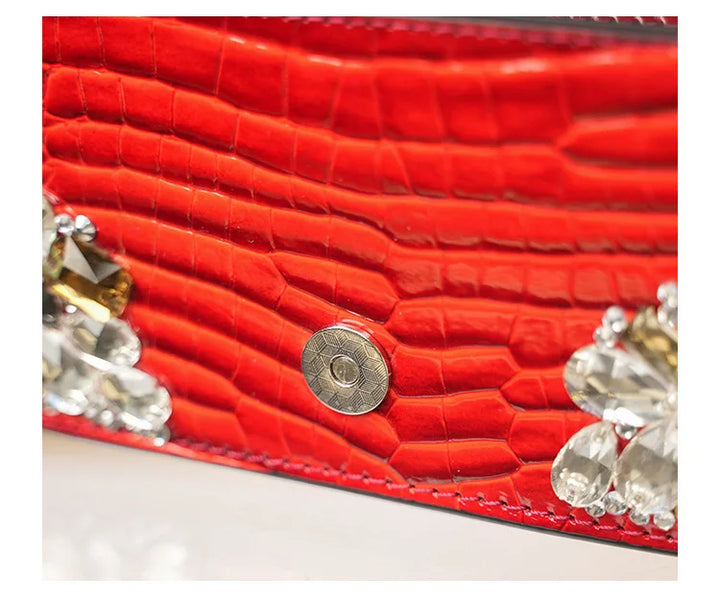 Bolsa Clutch Elegante com Pedrarias Bordadas à Mão