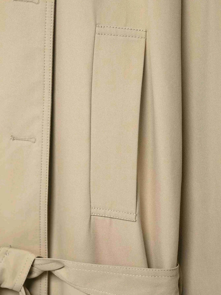 Conjunto Streetwear Elegante: Casaco Estruturado com Cinto e Shorts de Alfaiataria