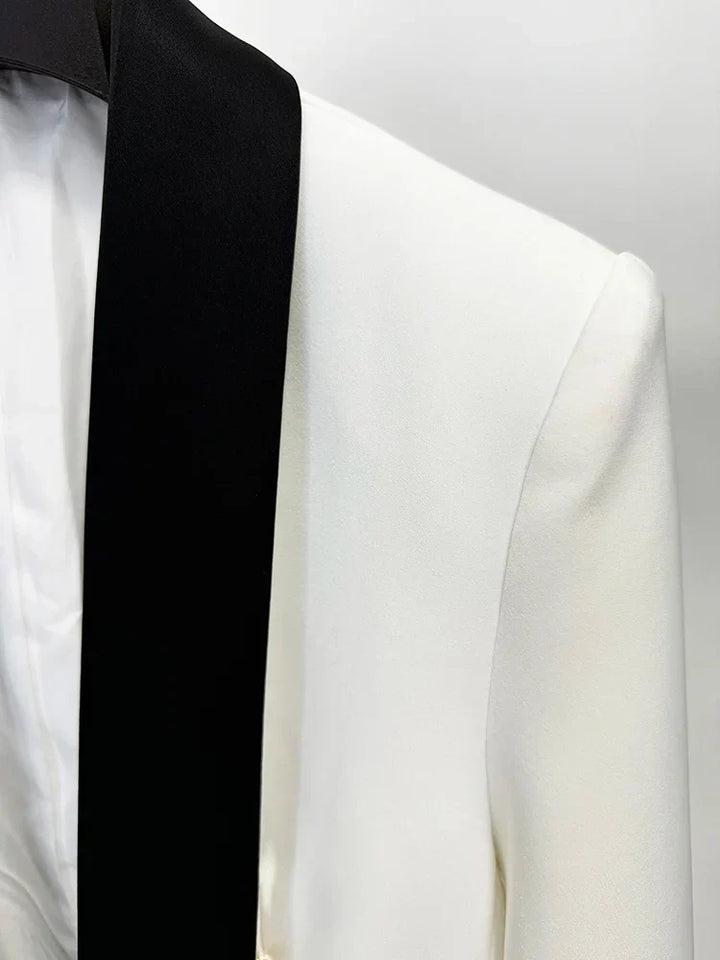 Blazer de Alfaiataria Escultural Bicolor com Gola Xale