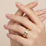 Anel Cravejado em Microzircônias Diamond Lux Banhado a Ouro 14K