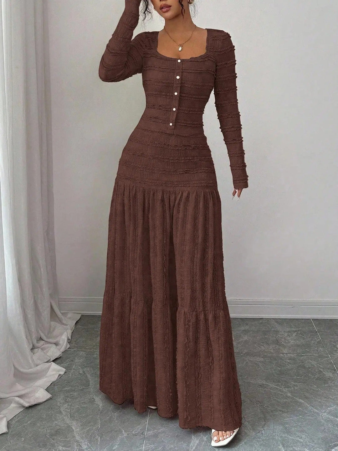 Valentina™ – Vestido Midi de Tricô com Gola Quadrada e Manga Longa