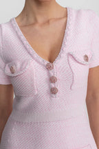Vestido Trico com Acabamento em Pedraria e Modelagem Evasê