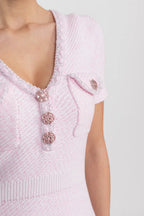 Vestido Trico com Acabamento em Pedraria e Modelagem Evasê